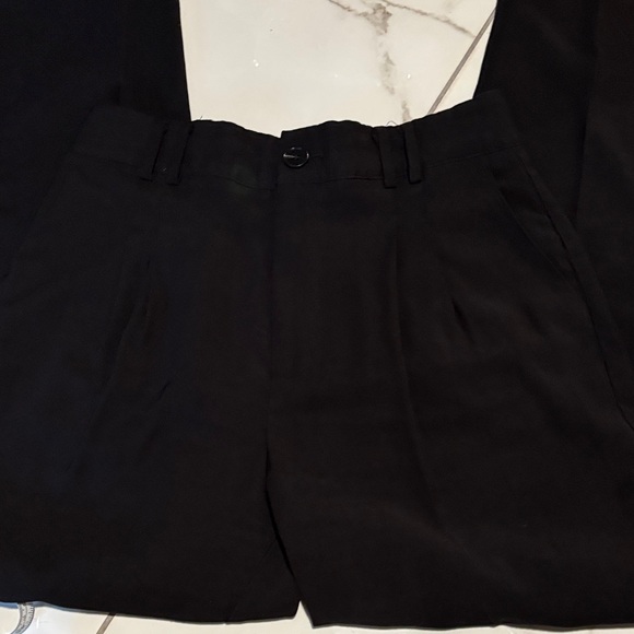 🌺Lulu's Jet Black Pants - Picture 1 of 3